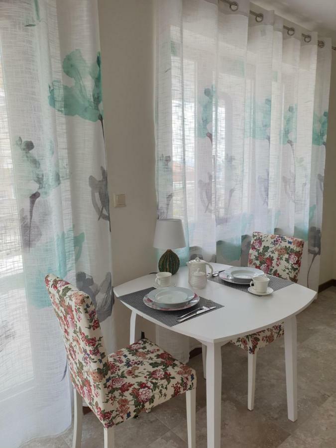 Emerald Hills Aparthotel โซโซโปล ภายนอก รูปภาพ